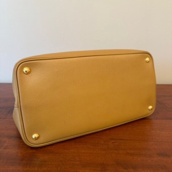 Prada Saffiano Leather Large Double Tote Carmel Red Interior Designer Bag w/ Box - Picture 4 of 11